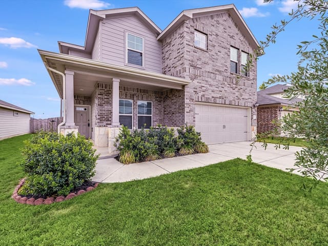 510 Mossy Rock Dr