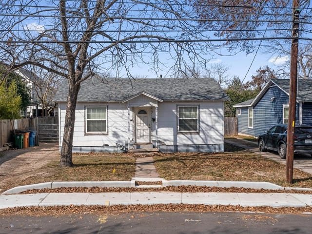 5106 Woodrow Ave