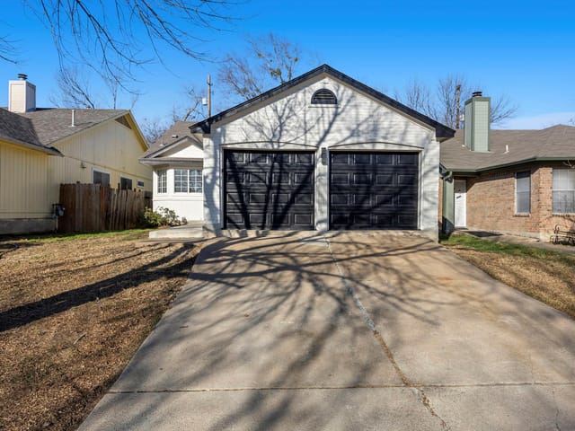 5108 Edenbourgh LN