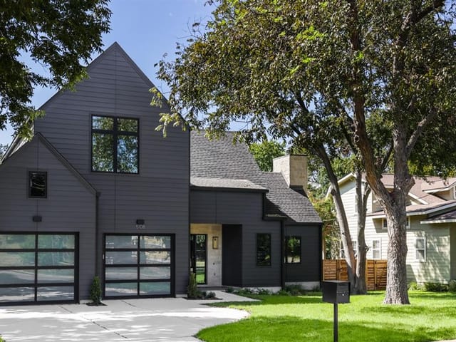 5108 Woodview Ave