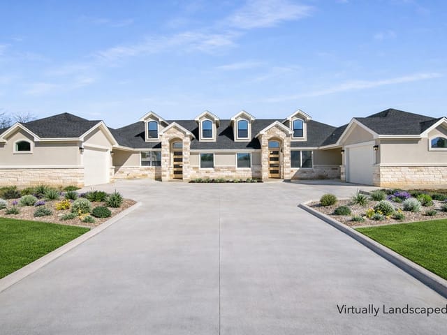 511-513 Lion Dr