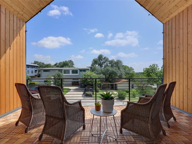 511 South Park DR Unit #2