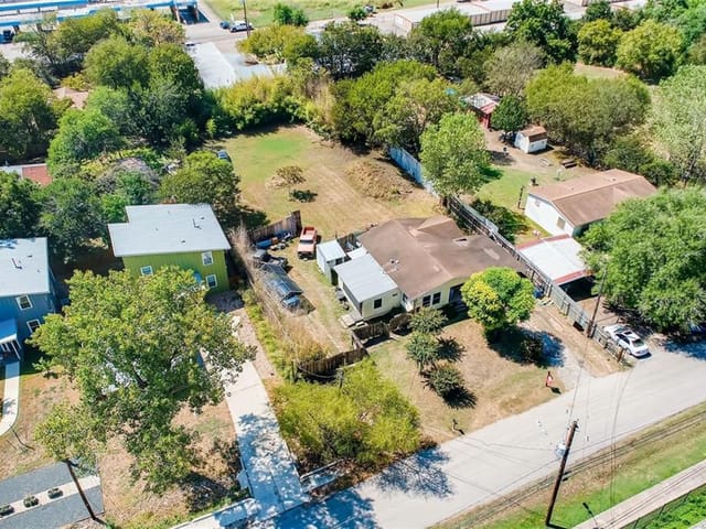 5111 Maufrais Ln