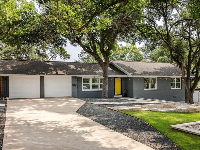 5112 Crestway Dr