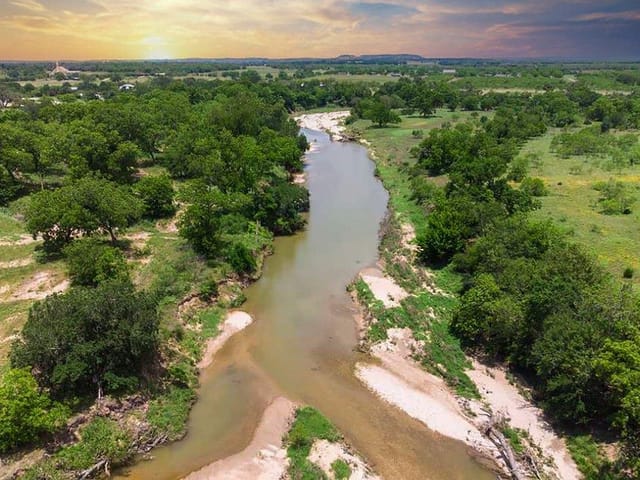 5112 E US Highway 290 Hwy Unit #12