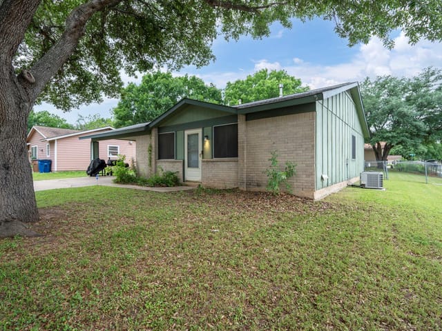 5113 Turnstone Dr