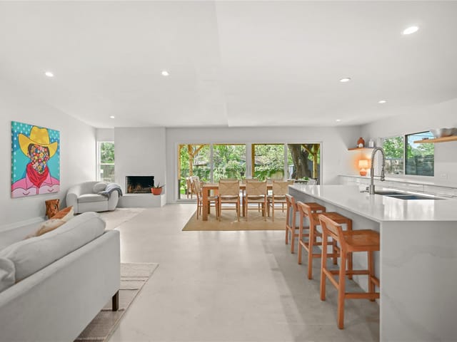 5115 Creekline DR