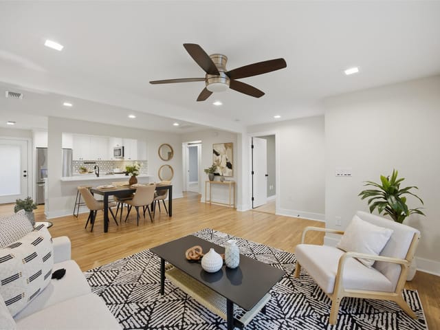 5116 Heflin LN Unit #1
