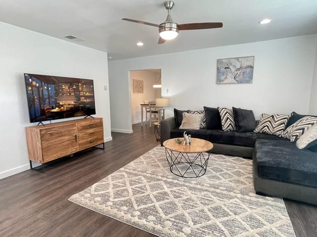 5116 Pepper Ln