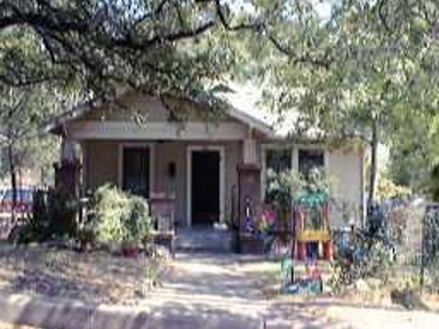 512 ACADEMY Dr