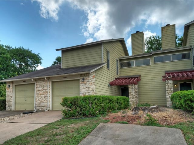 512 Eberhart Ln Unit #105