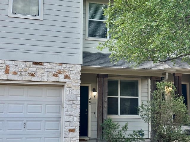 512 Eberhart LN Unit #1204