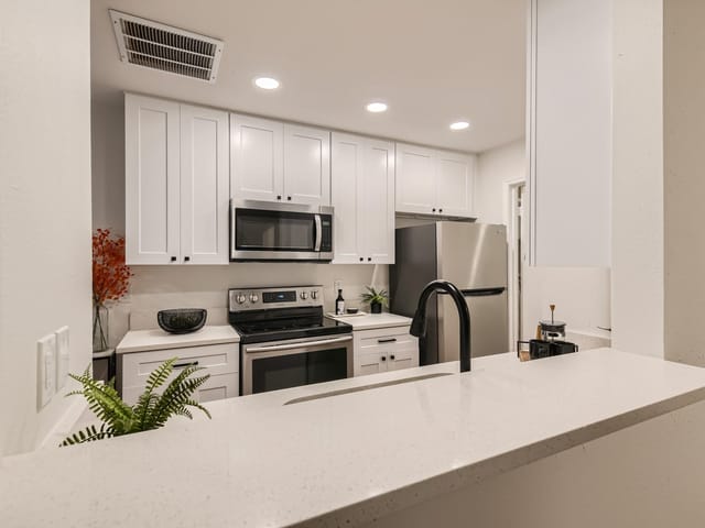 512 Eberhart Ln Unit #1803