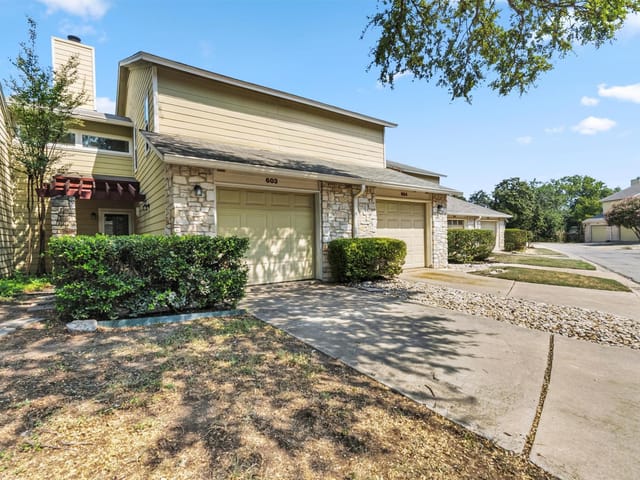 512 Eberhart LN Unit #603