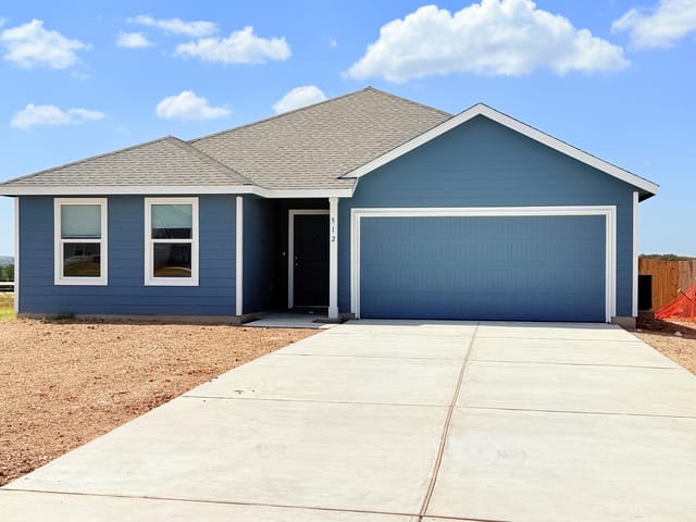 512 Heritage Groves RD