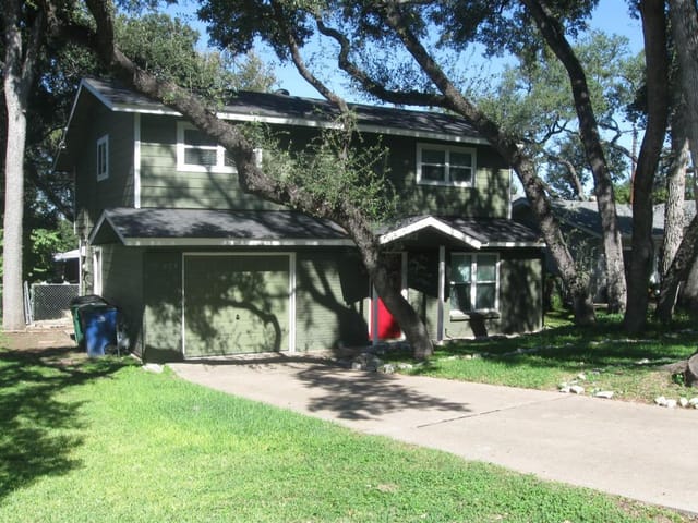 512 Lightsey RD