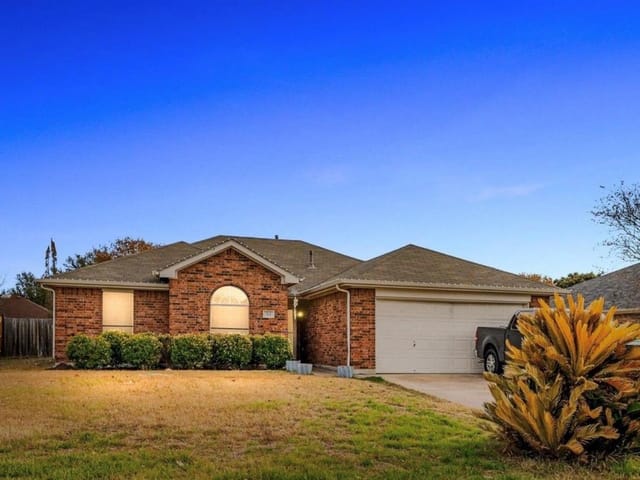 512 Mockingbird Ln