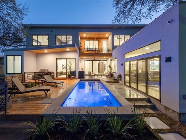 512 South Park Dr