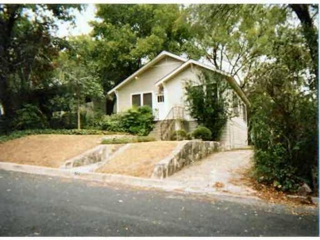 512 Terrace Dr