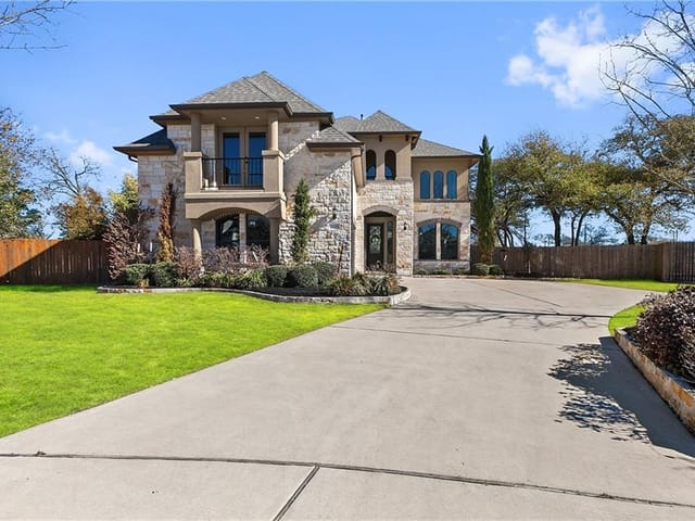 5120 Allamanda Dr