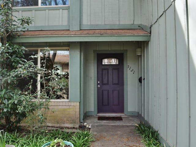 5121 Fort Clark DR