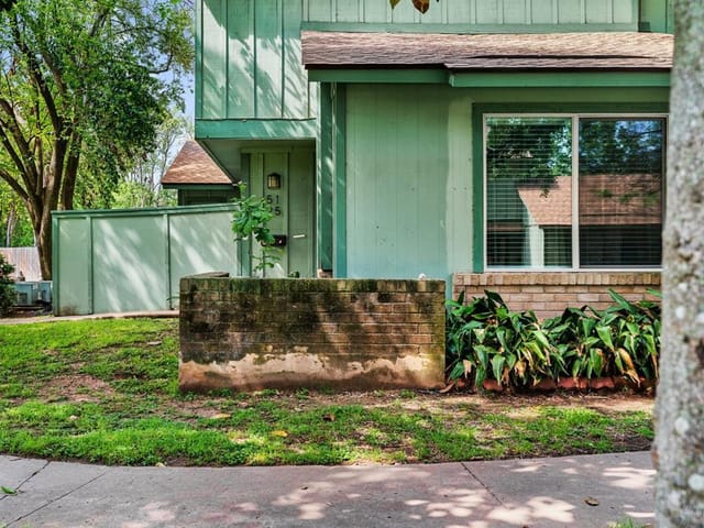 5125 Fort Clark DR