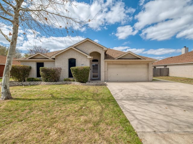 513 Mockingbird Ln