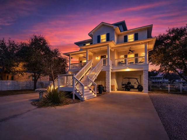513 Oleander Dr