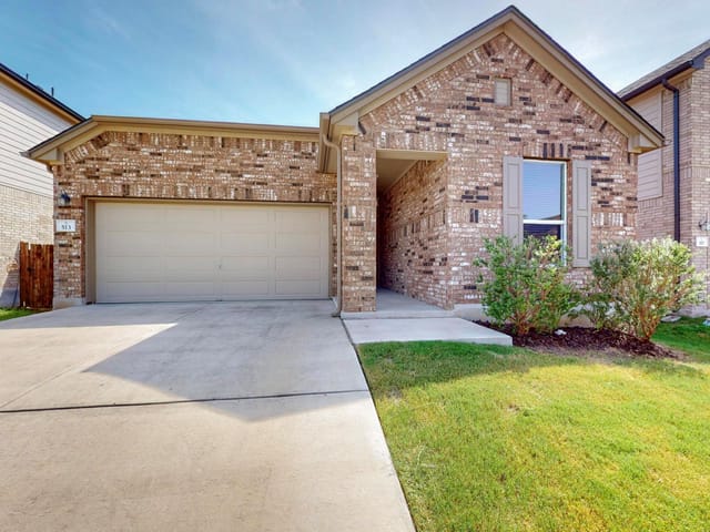 513 Weizenbock Ln