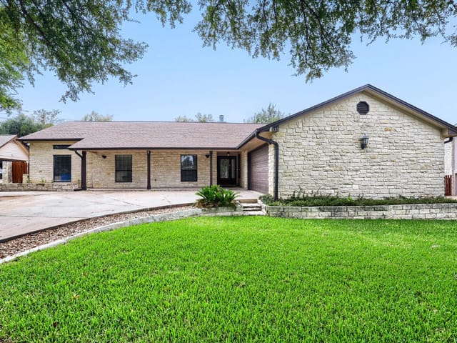 515 Rolling Green DR