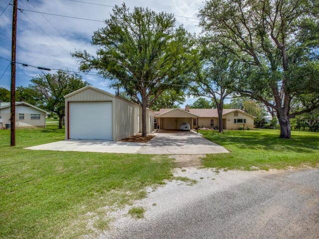 518  ELM Cir  