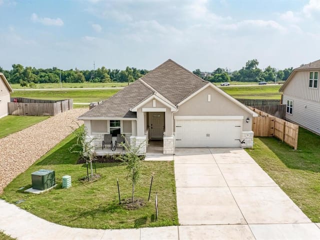 518 Windy Reed Rd