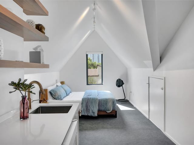 52 Waller ST Unit #A