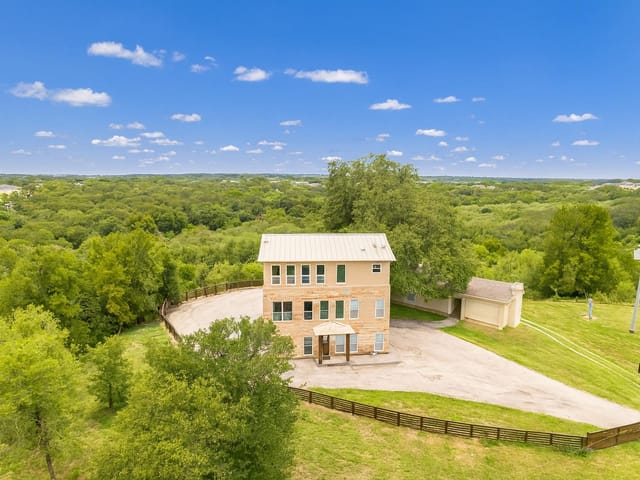 520 Double Eagle Ranch DR
