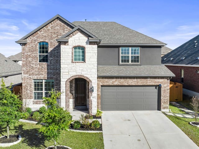 520 Landing Ln