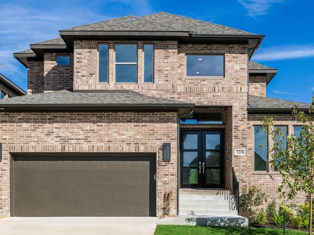 520 Summer Place LN