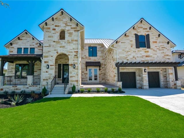520 Woodside Ter
