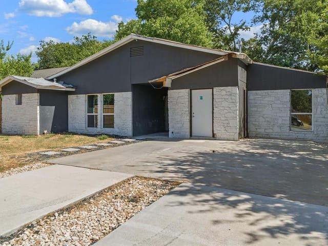 5200 Purple Sage Dr