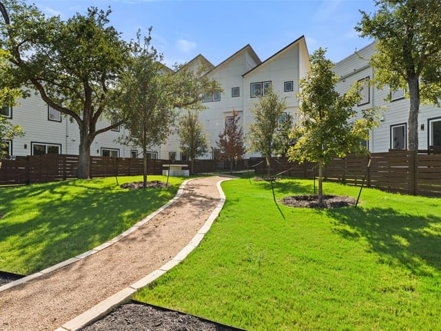 5201 E E. MLK Jr BLVD Unit #6106