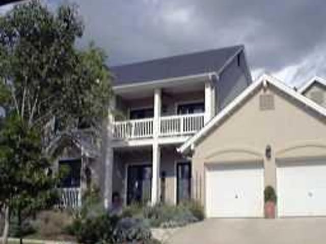 5201 LUCAS LN