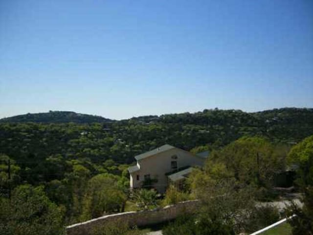 5202 Scenic View DR