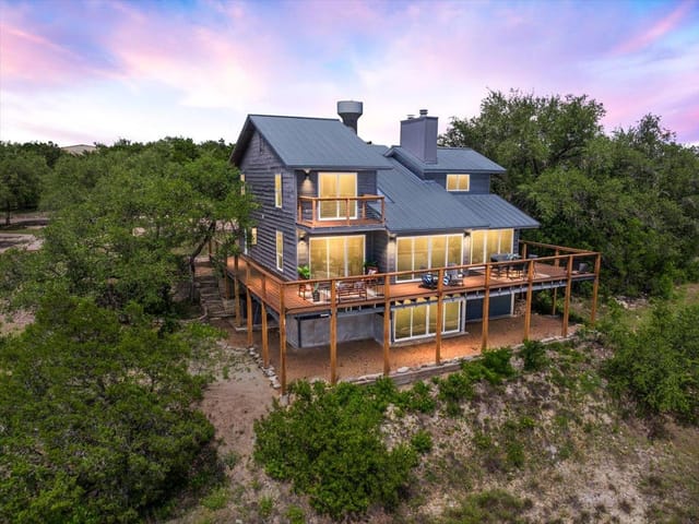 5203 Cueva DR - front exterior - Luxury home in Bee Caves West, Austin, TX