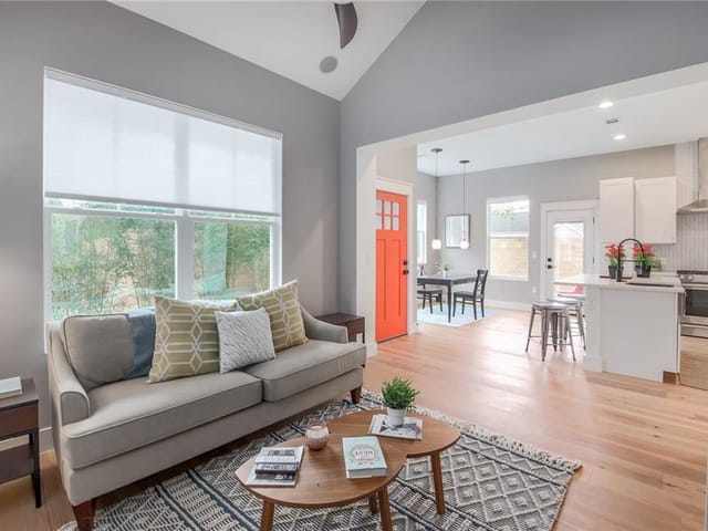 5204 Huisache St Unit #2
