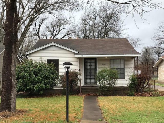 5206 Grover Ave
