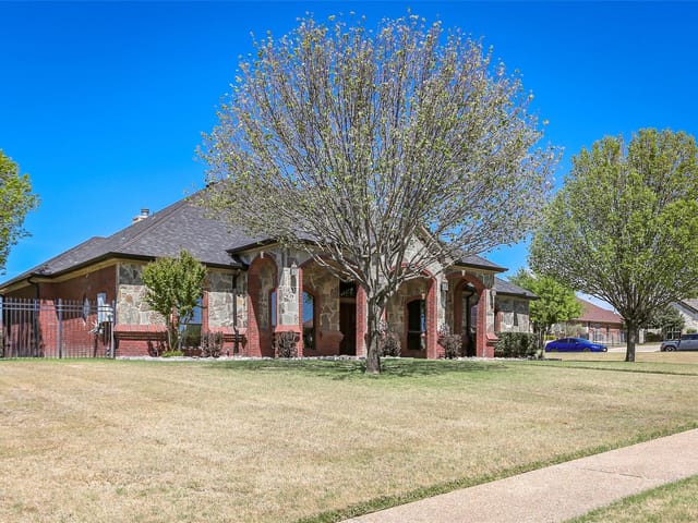 5207 Driftwood Ct