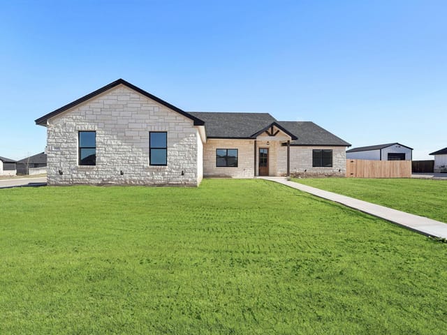 5207 Hollow Ranch Dr