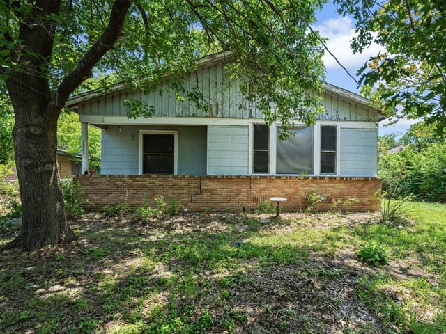 5207 Joe Sayers Ave