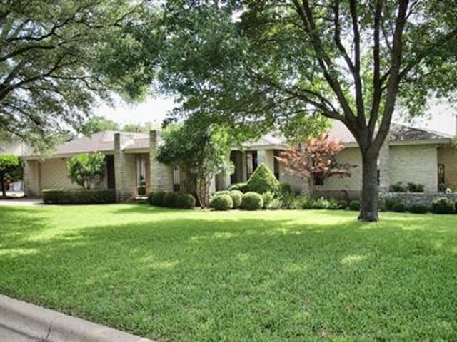 5207 Valburn Cir