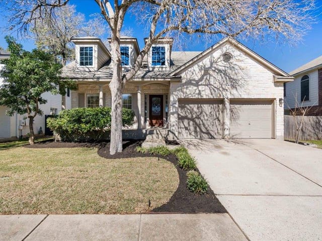 5209 Bluestar Dr
