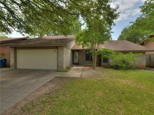 5209 Suburban Dr